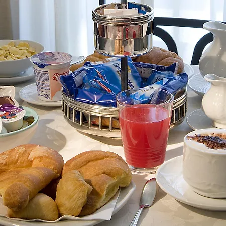 Pinto-storey מלון נאפולי