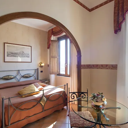 Pinto-storey מלון