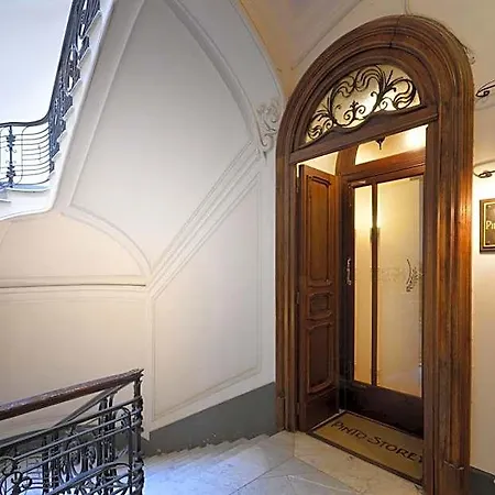 Pinto-storey Szálloda Nápoly