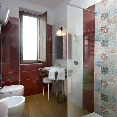 Hotel Pinto-storey 3*