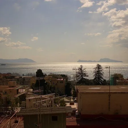 Pinto-storey Hotel 3*