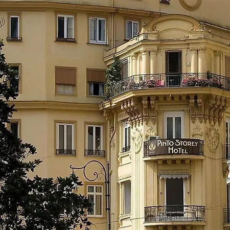 Pinto-storey Hotel Neapol